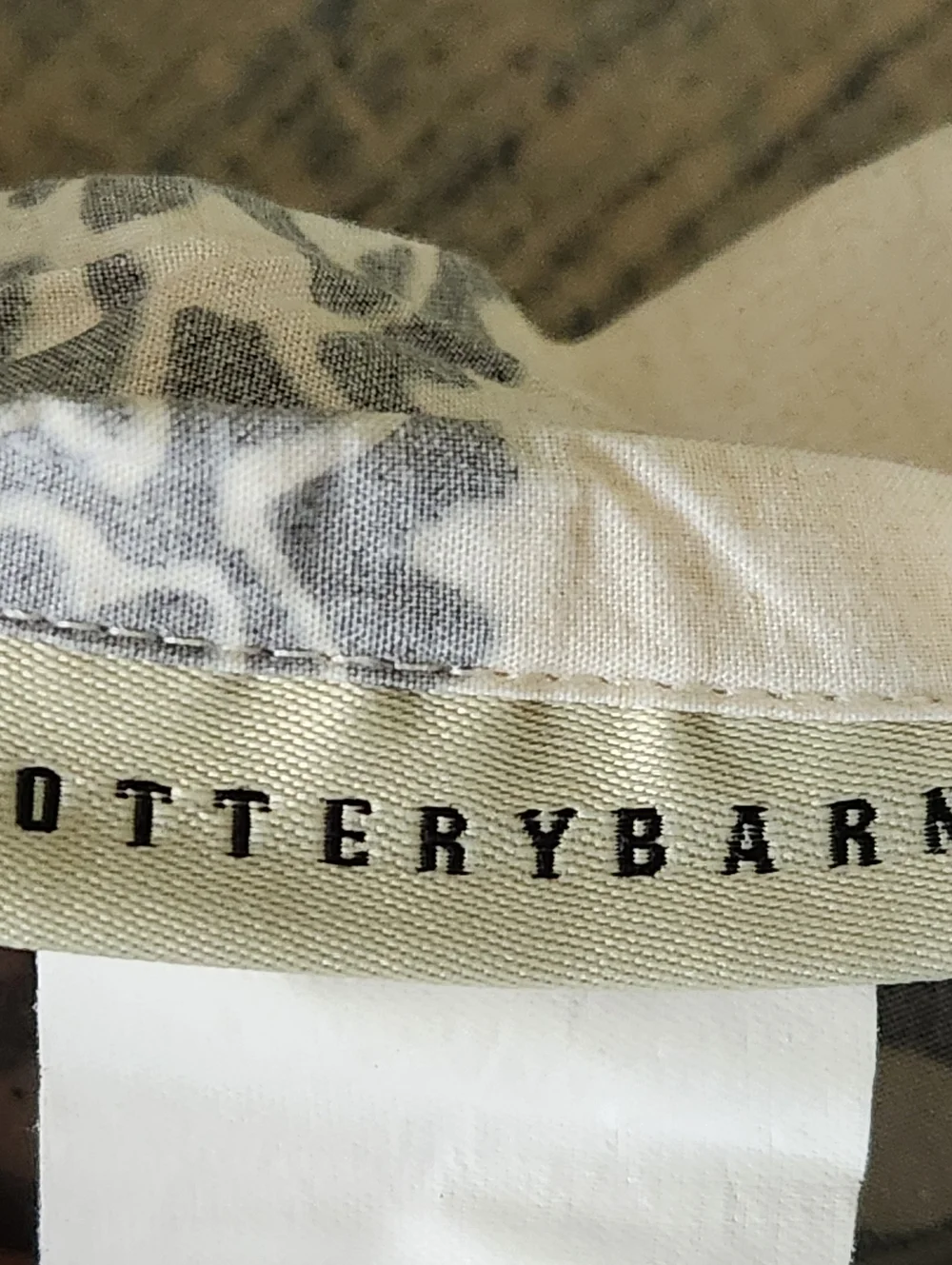 POTTERY BARN Lucianna Medallion Duvet Cover Full Queen Gray Cream Home Bedding